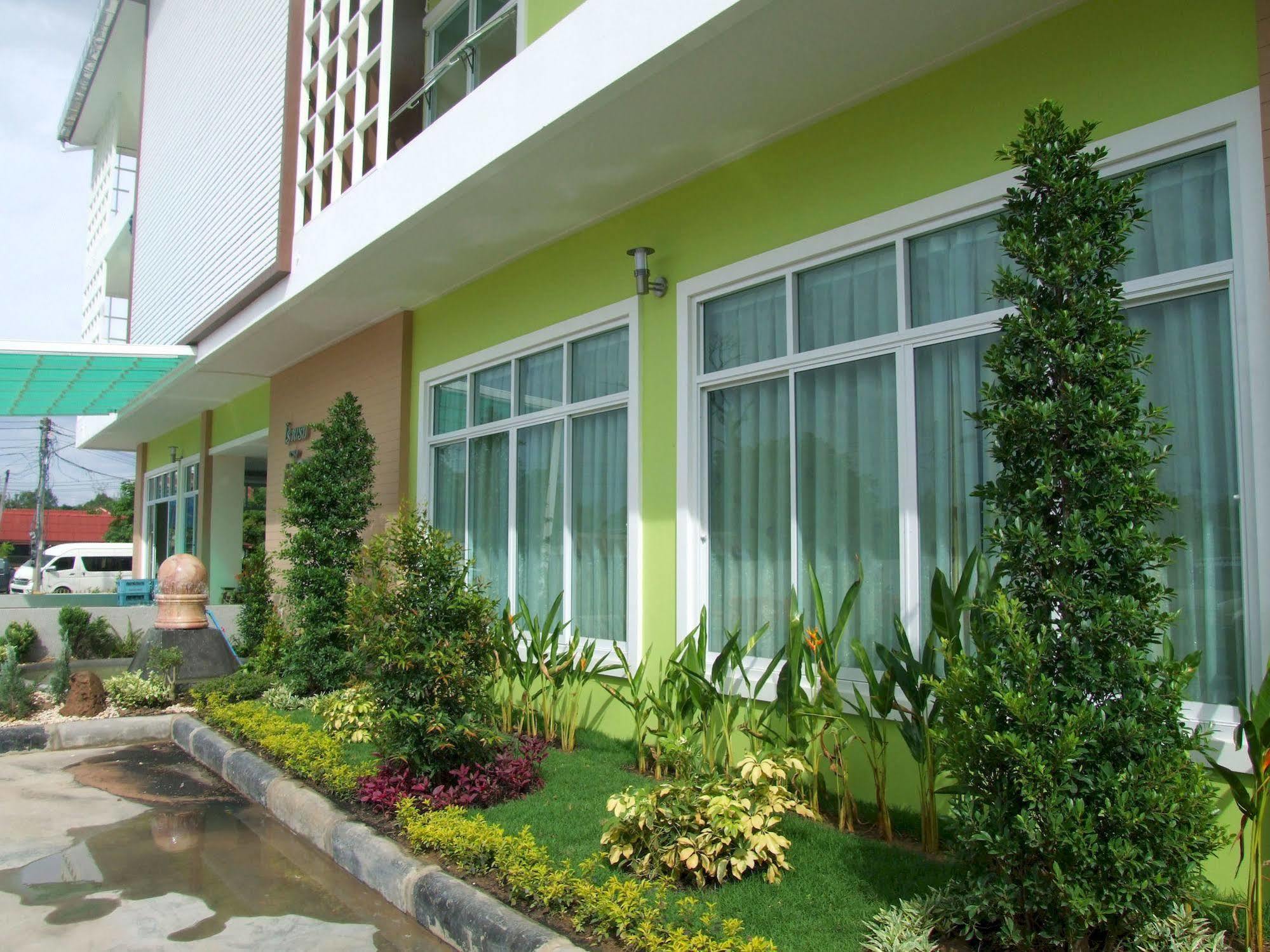 Hotel Ruan Rim Nam Roi Et Esterno foto