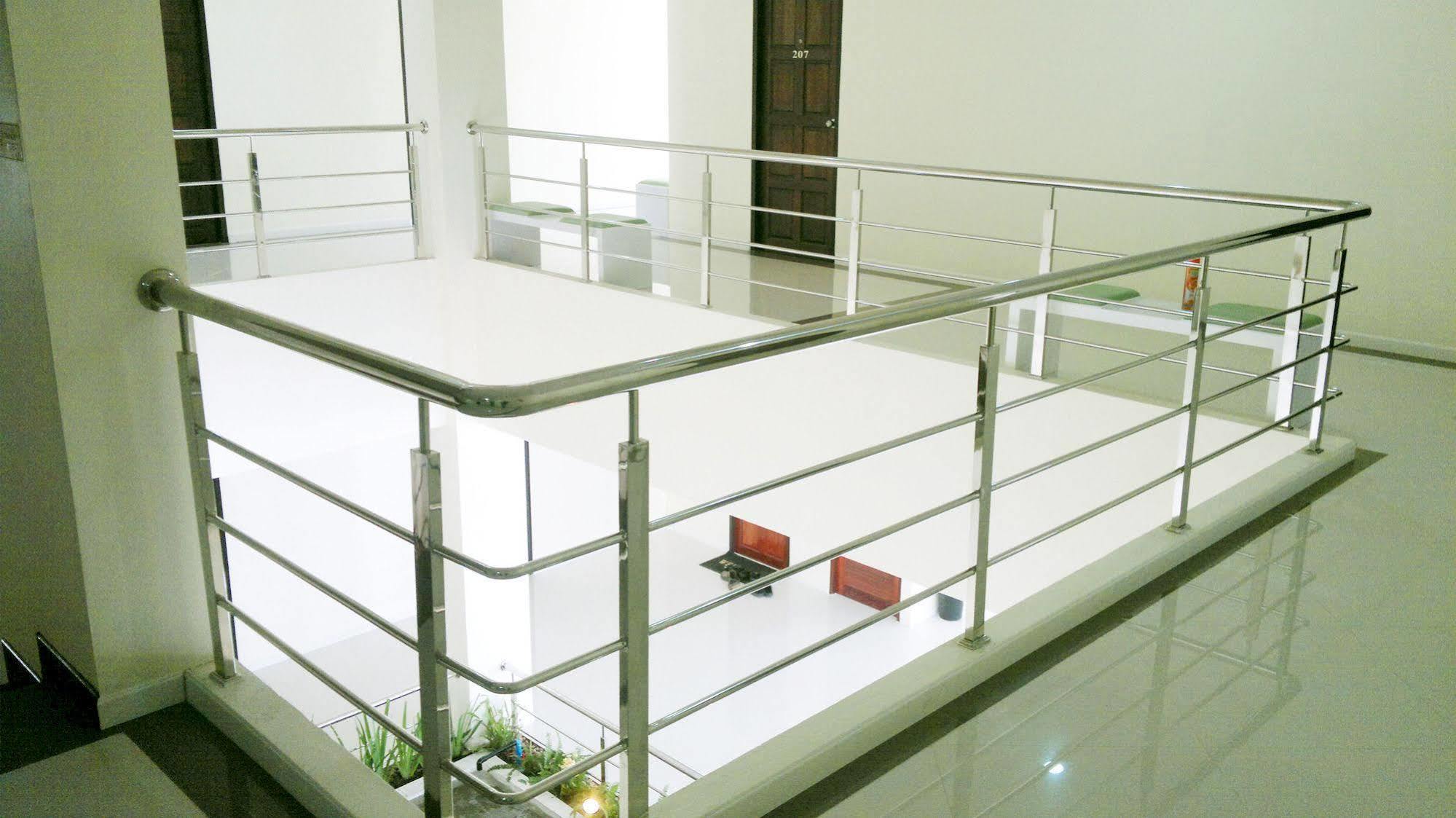 Hotel Ruan Rim Nam Roi Et Esterno foto